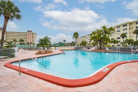 4575 Cove Circle St Petersburg FL 33708