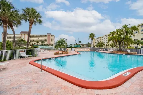 4575 Cove Circle St Petersburg FL 33708