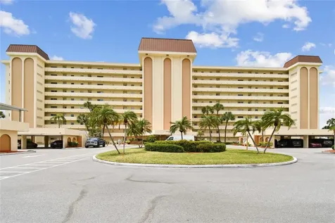 4575 Cove Circle St Petersburg FL 33708