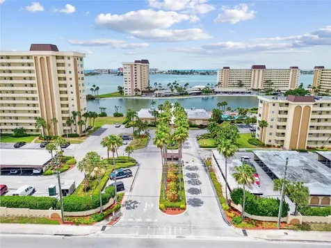 4575 Cove Circle St Petersburg FL 33708