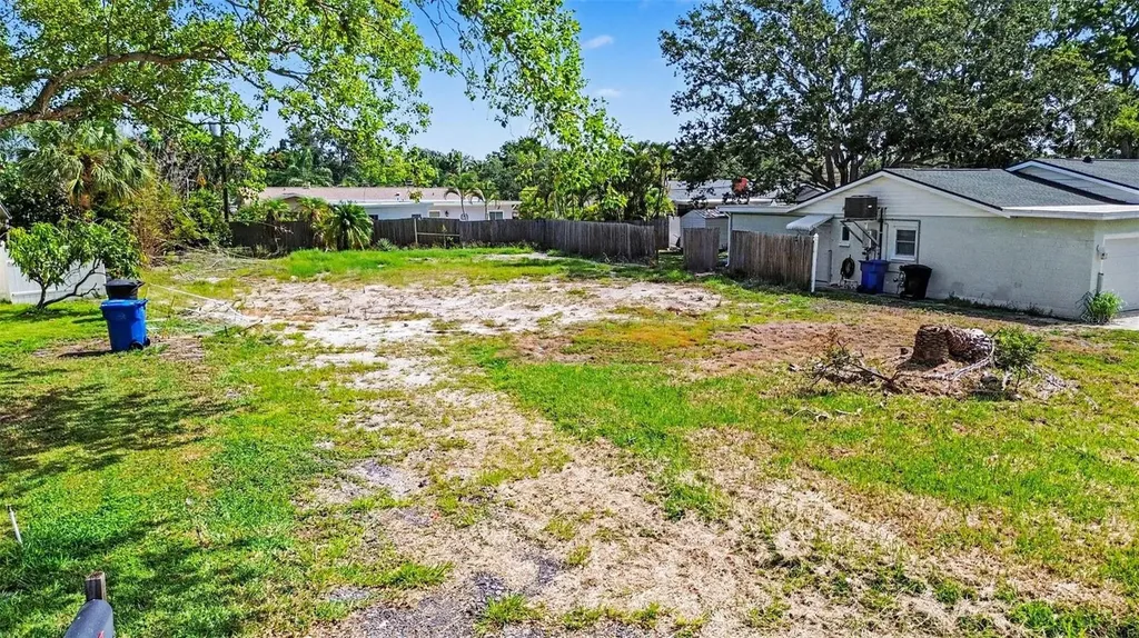 1737 Colorado Avenue NE St Petersburg FL 33703