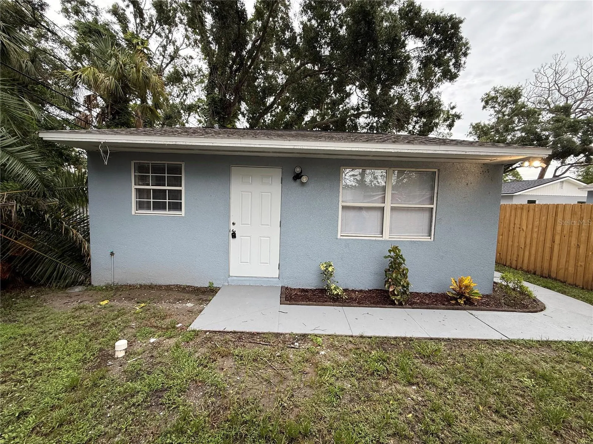 427 40th Avenue S St Petersburg FL 33705