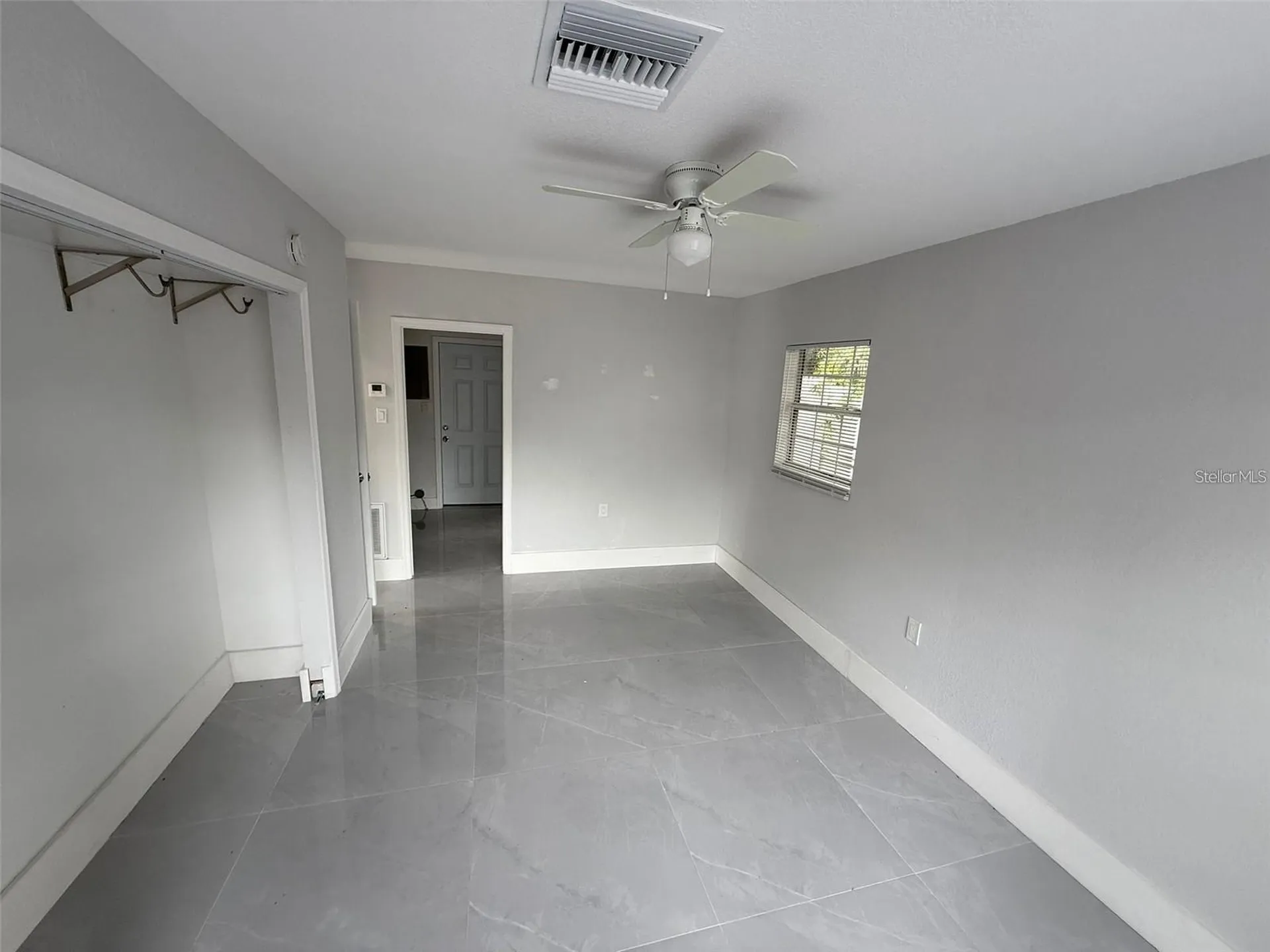 427 40th Avenue S St Petersburg FL 33705
