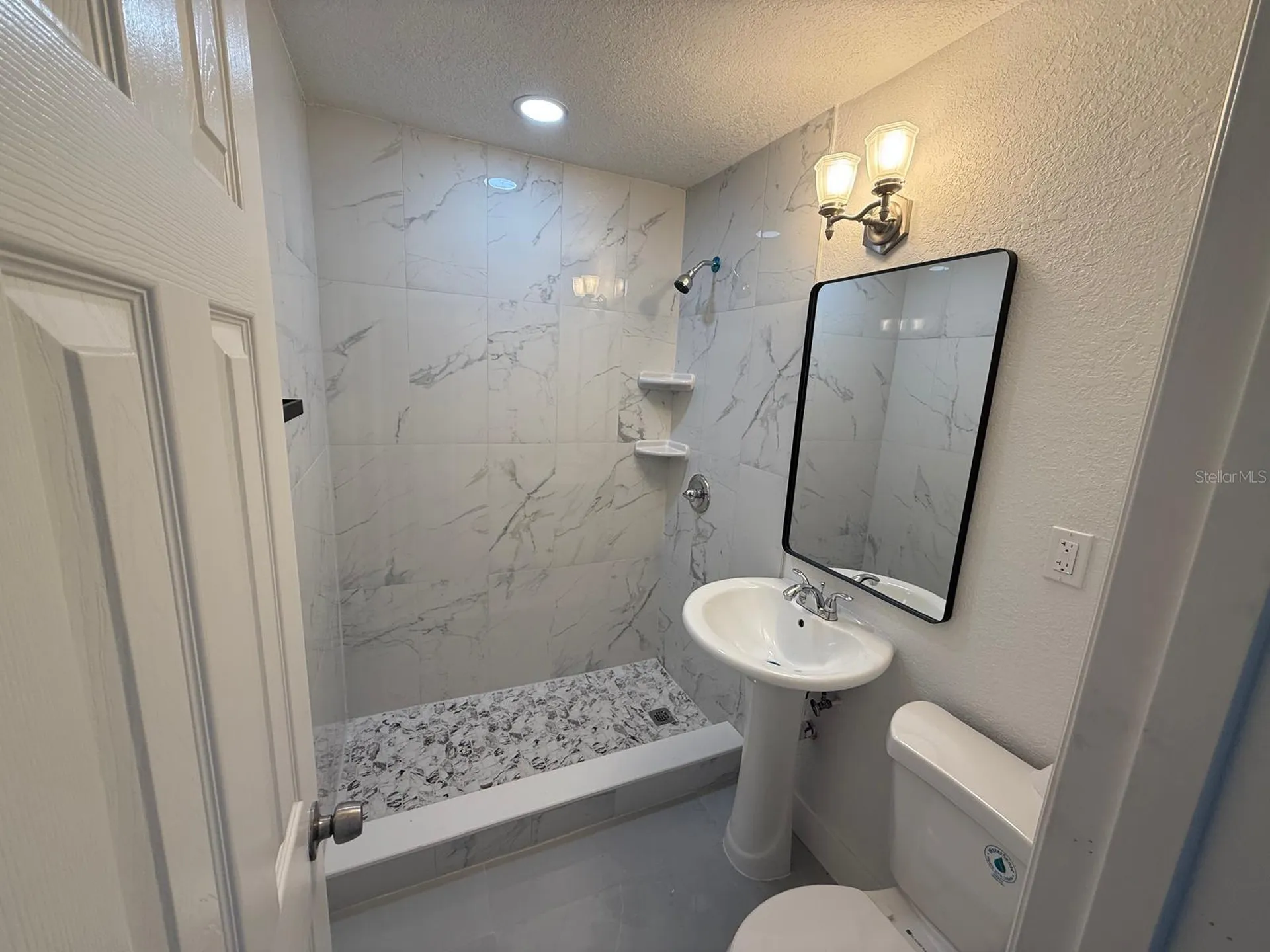 427 40th Avenue S St Petersburg FL 33705