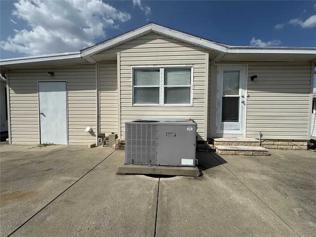 35114 Garber Lane Zephyrhills FL 33541