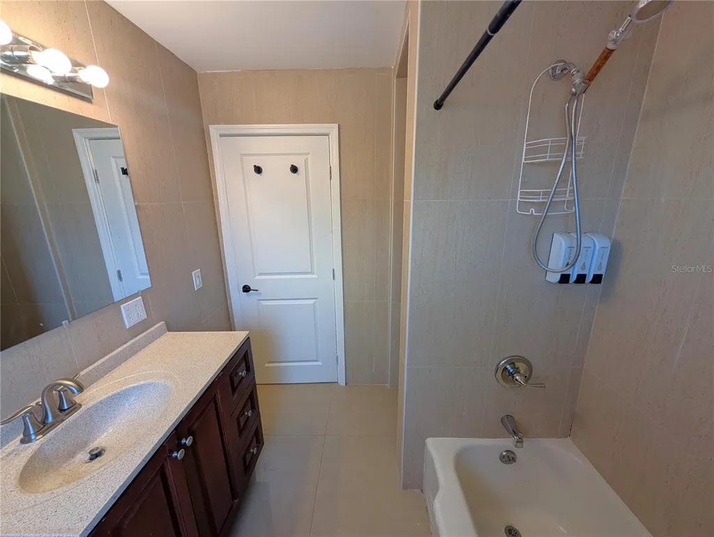 808 N Macdill Avenue Tampa FL 33609