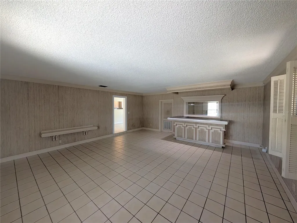 808 N Macdill Avenue Tampa FL 33609