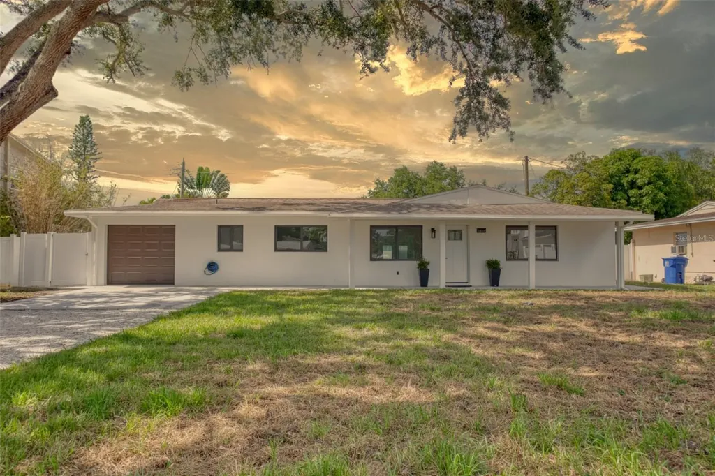 1397 83rd Avenue N St Petersburg FL 33702