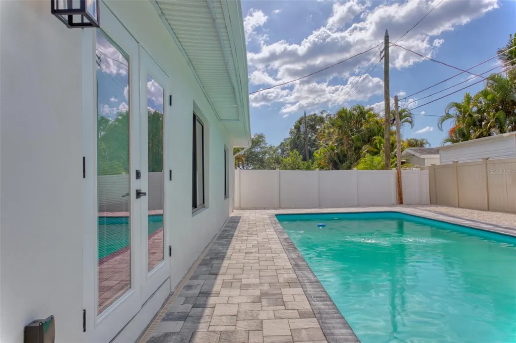 1397 83rd Avenue N St Petersburg FL 33702