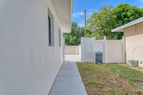 1397 83rd Avenue N St Petersburg FL 33702