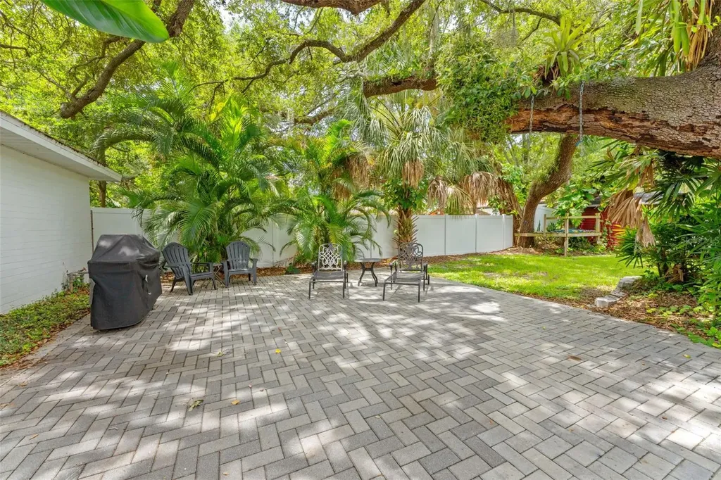 802 W Coral Street Tampa FL 33602