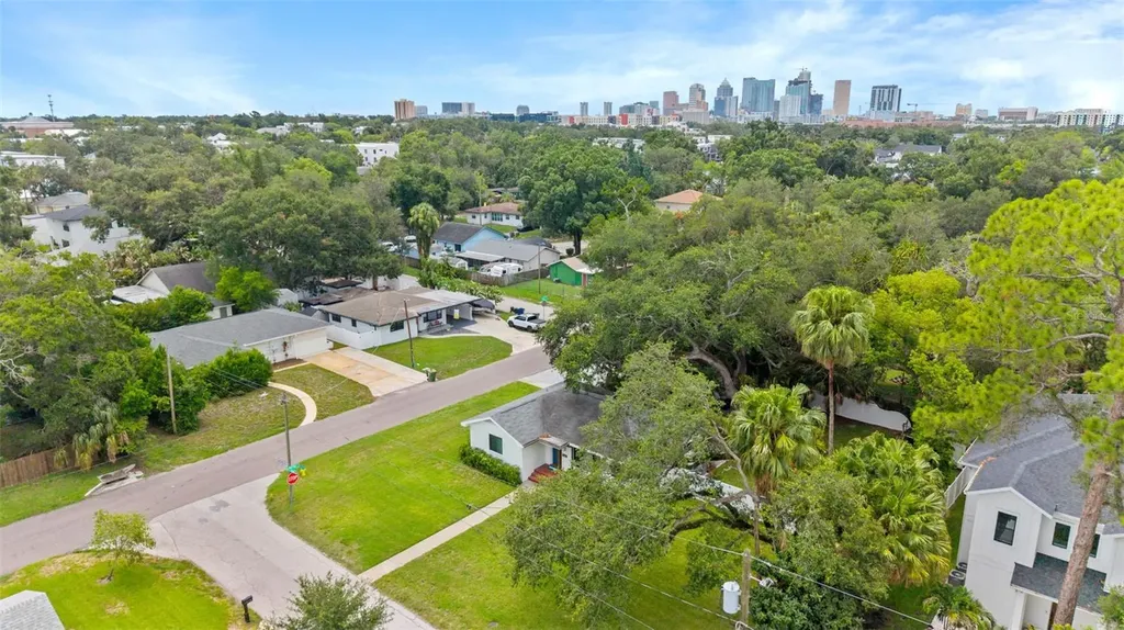802 W Coral Street Tampa FL 33602