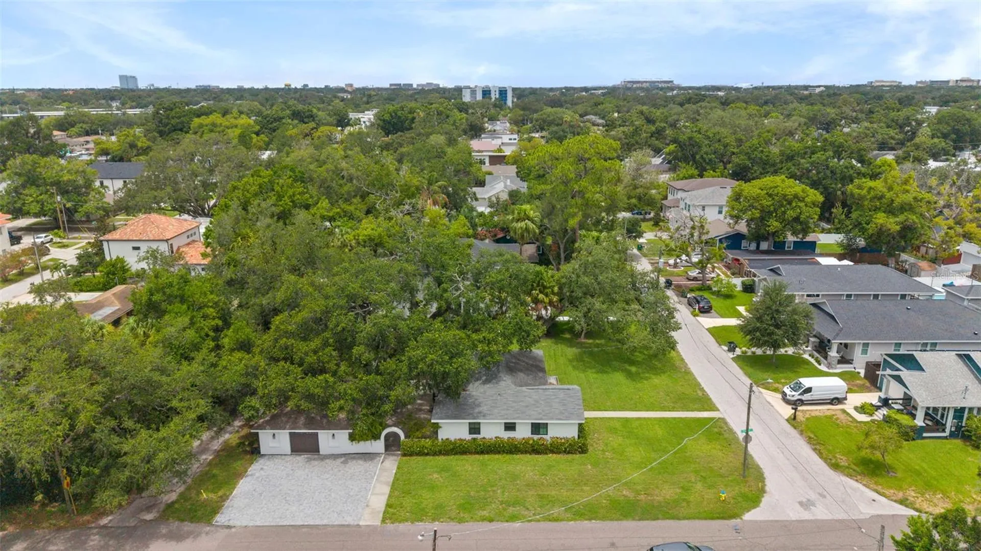 802 W Coral Street Tampa FL 33602