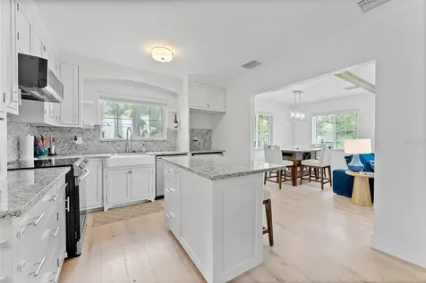 802 W Coral Street Tampa FL 33602