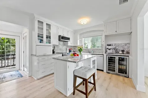 802 W Coral Street Tampa FL 33602