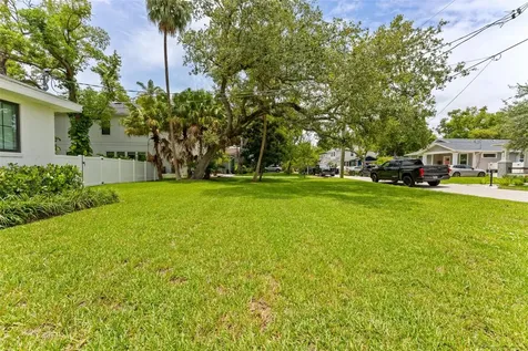 802 W Coral Street Tampa FL 33602