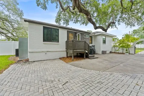 802 W Coral Street Tampa FL 33602