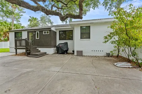 802 W Coral Street Tampa FL 33602