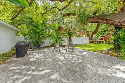 802 W Coral Street Tampa FL 33602