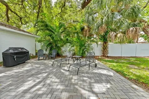 802 W Coral Street Tampa FL 33602