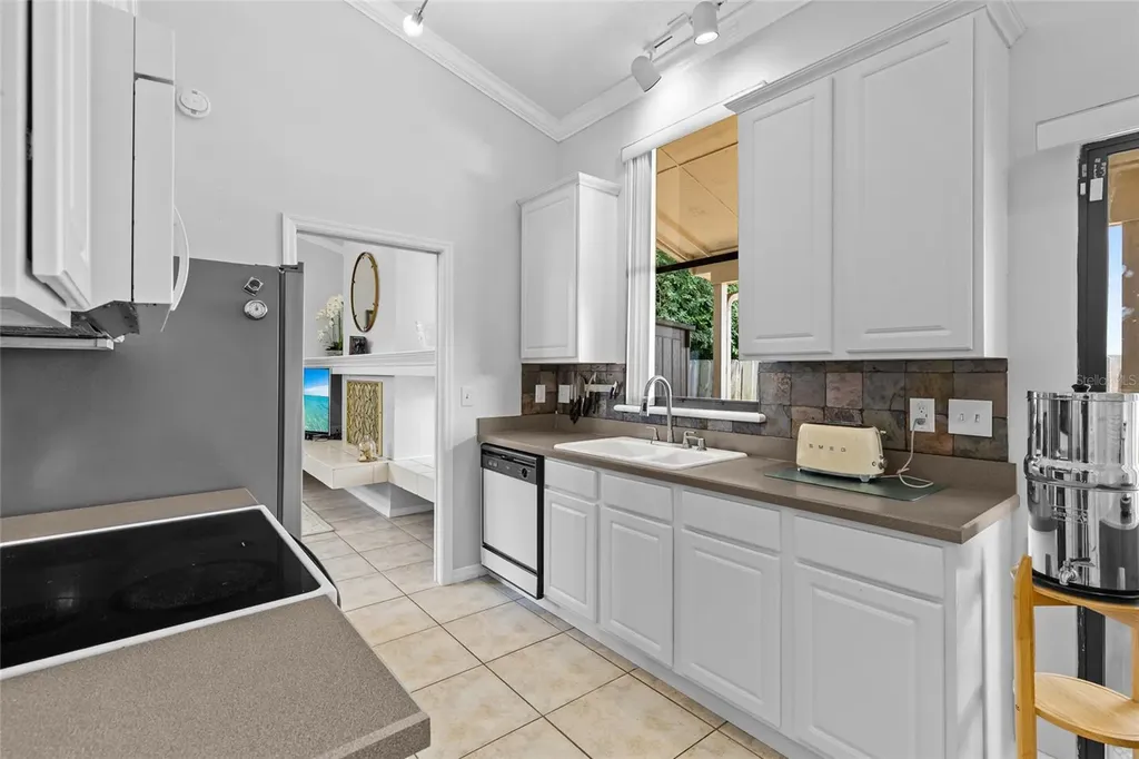 933 Bearded Oaks Terrace Longwood FL 32779