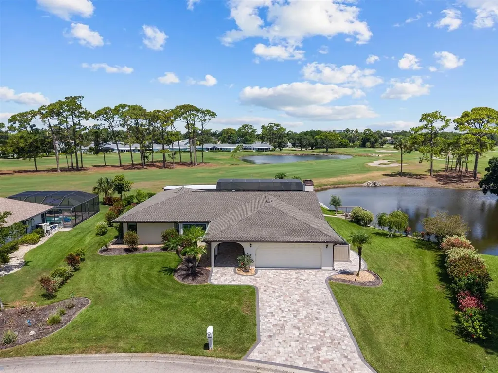3615 Avenida Madera Bradenton FL 34210