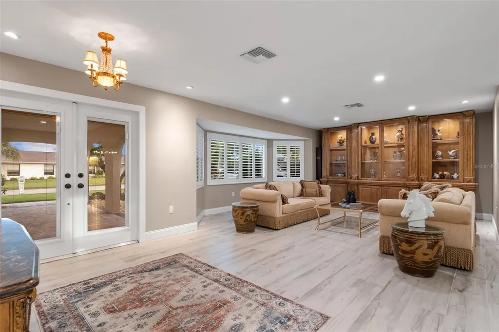 3615 Avenida Madera Bradenton FL 34210