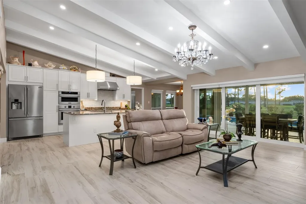 3615 Avenida Madera Bradenton FL 34210