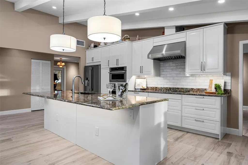 3615 Avenida Madera Bradenton FL 34210