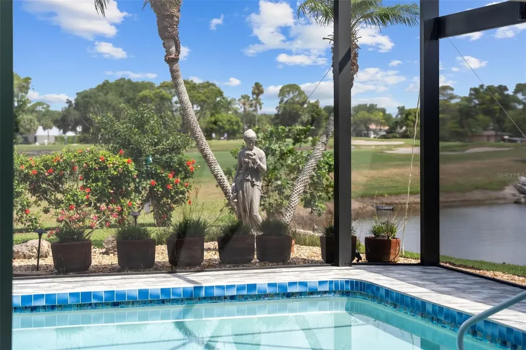 3615 Avenida Madera Bradenton FL 34210