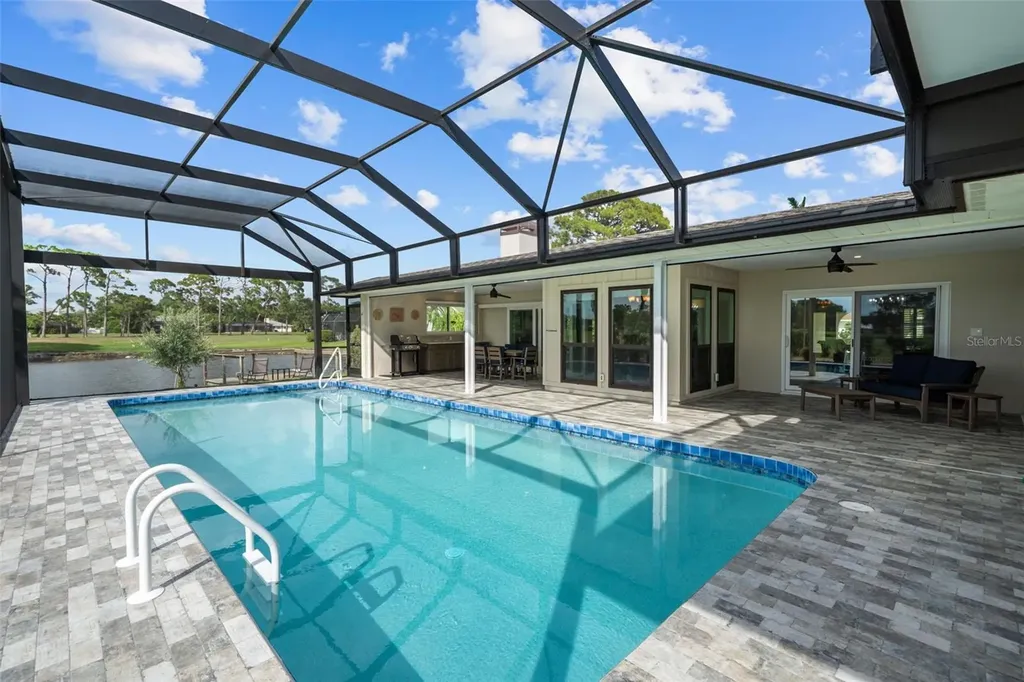 3615 Avenida Madera Bradenton FL 34210