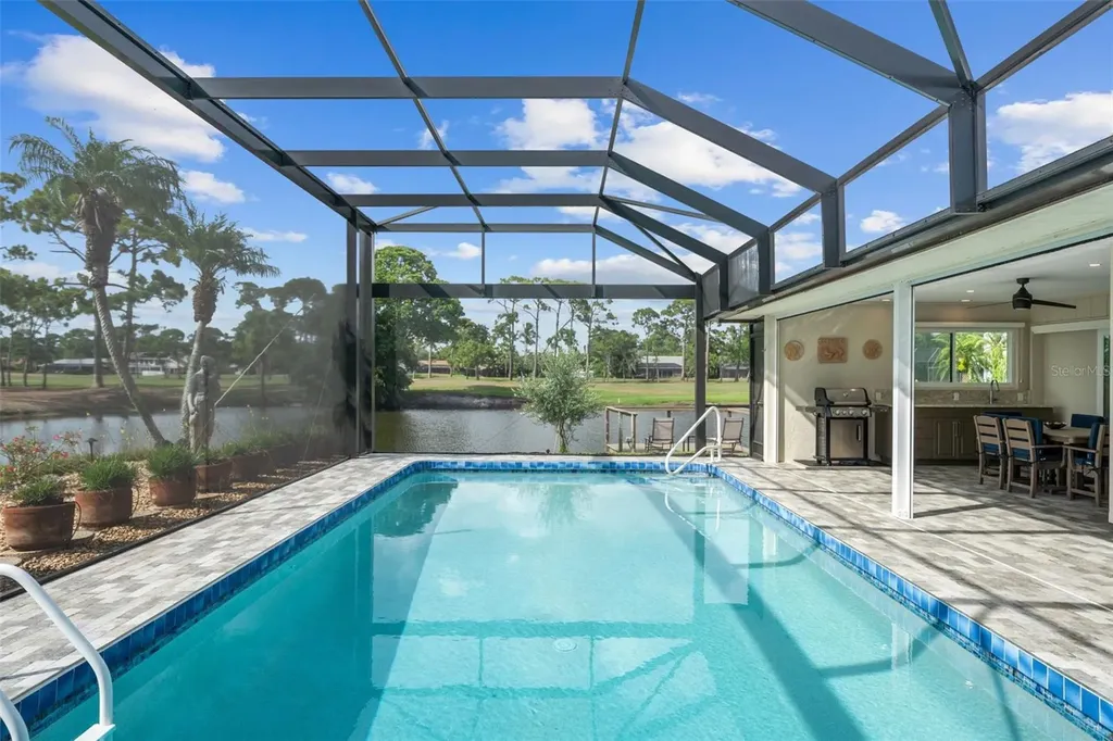 3615 Avenida Madera Bradenton FL 34210