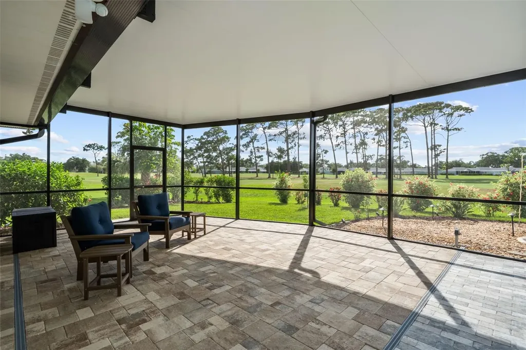 3615 Avenida Madera Bradenton FL 34210