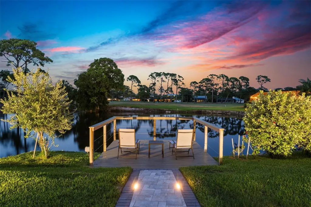 3615 Avenida Madera Bradenton FL 34210