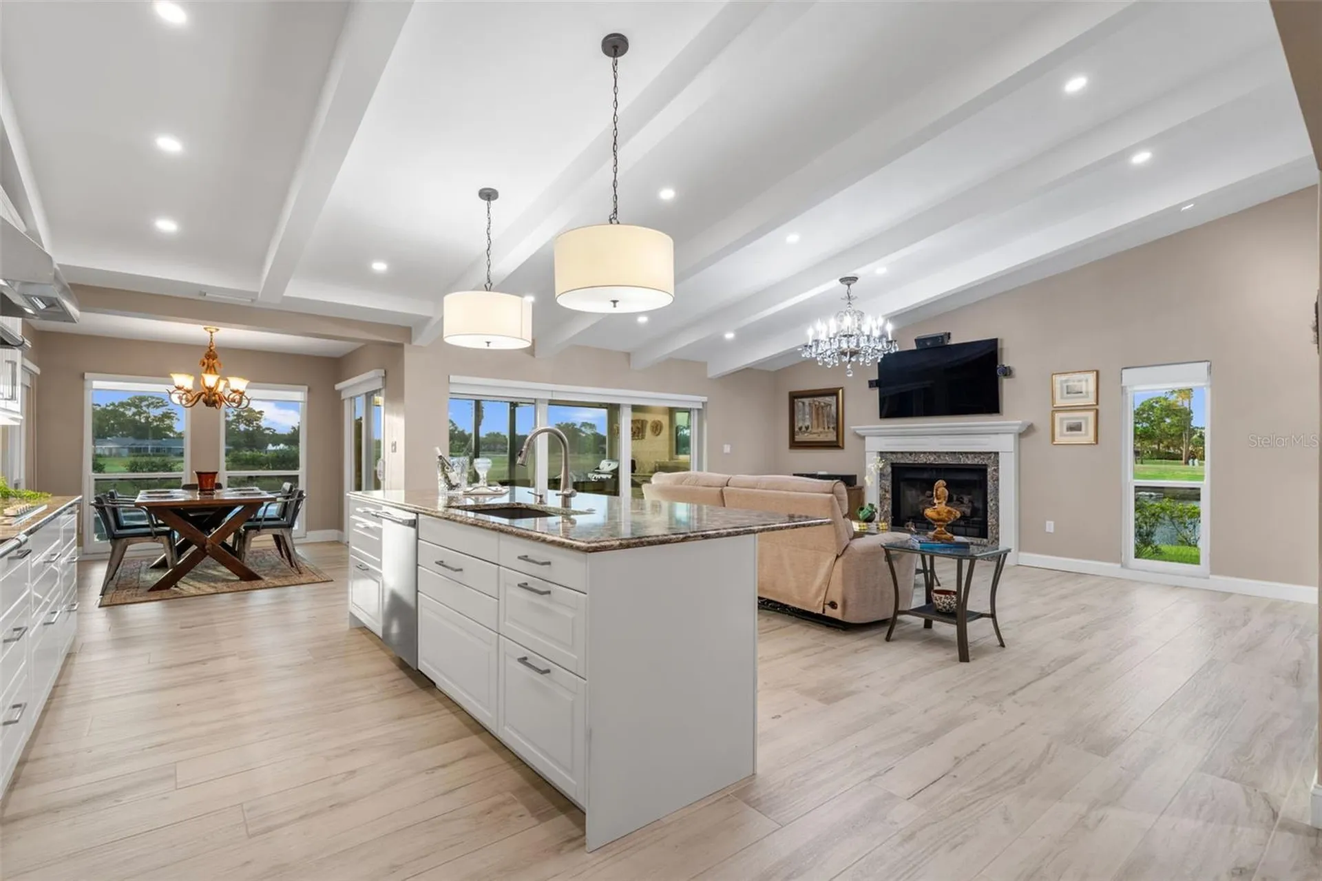 3615 Avenida Madera Bradenton FL 34210