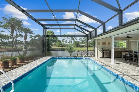 3615 Avenida Madera Bradenton FL 34210