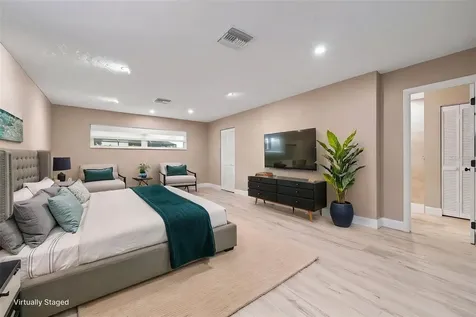3615 Avenida Madera Bradenton FL 34210