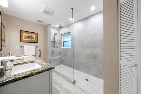 3615 Avenida Madera Bradenton FL 34210
