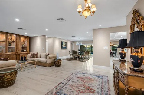 3615 Avenida Madera Bradenton FL 34210
