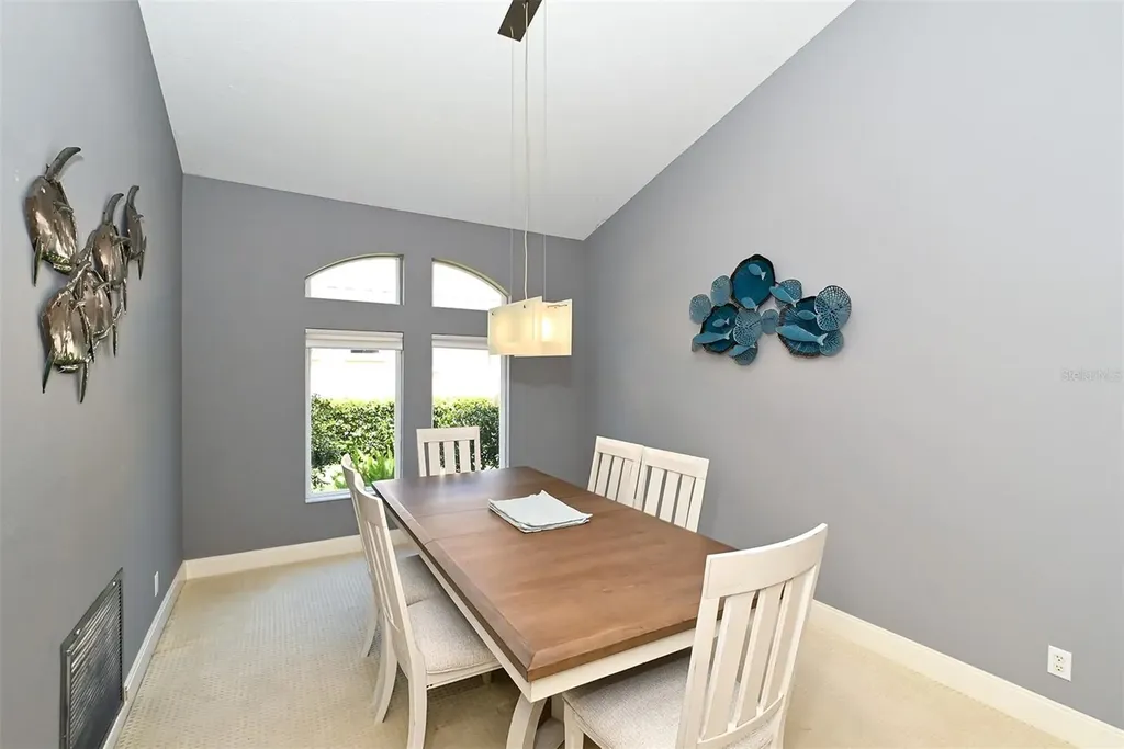 7131 Kensington Court University Park FL 34201