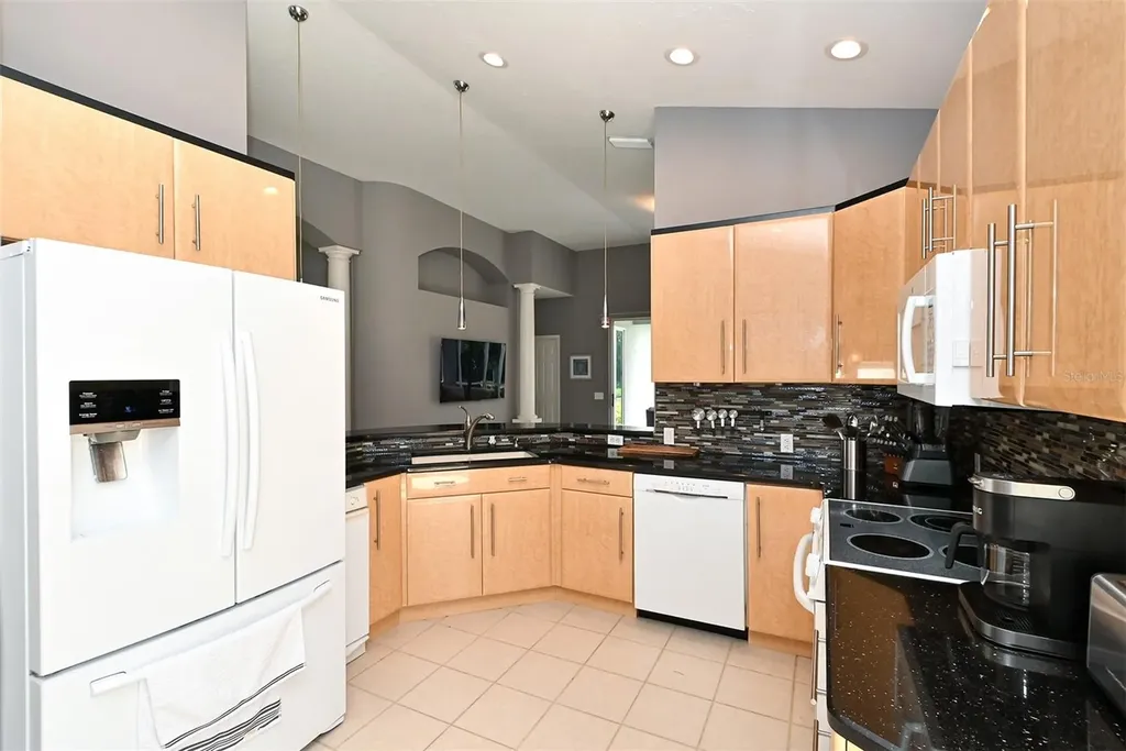 7131 Kensington Court University Park FL 34201
