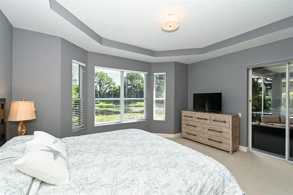 7131 Kensington Court University Park FL 34201