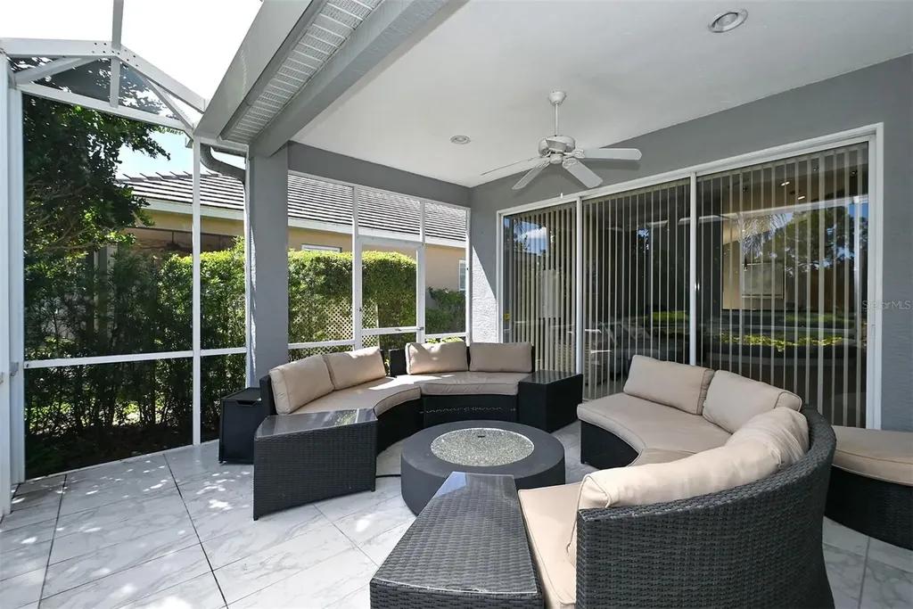 7131 Kensington Court University Park FL 34201