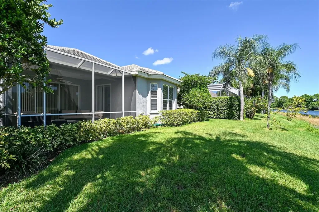 7131 Kensington Court University Park FL 34201
