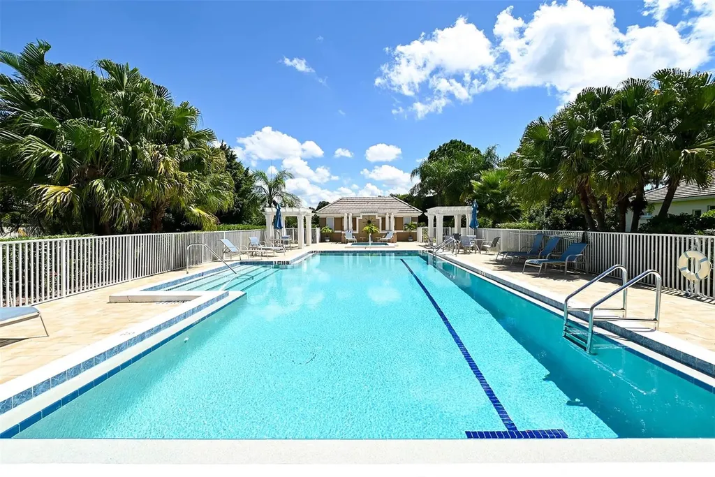7131 Kensington Court University Park FL 34201