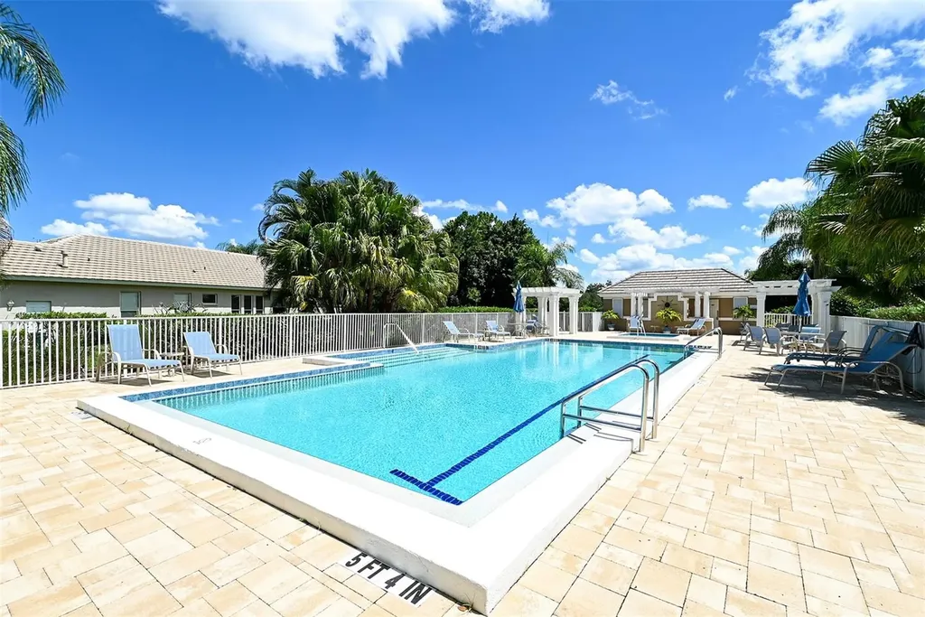 7131 Kensington Court University Park FL 34201