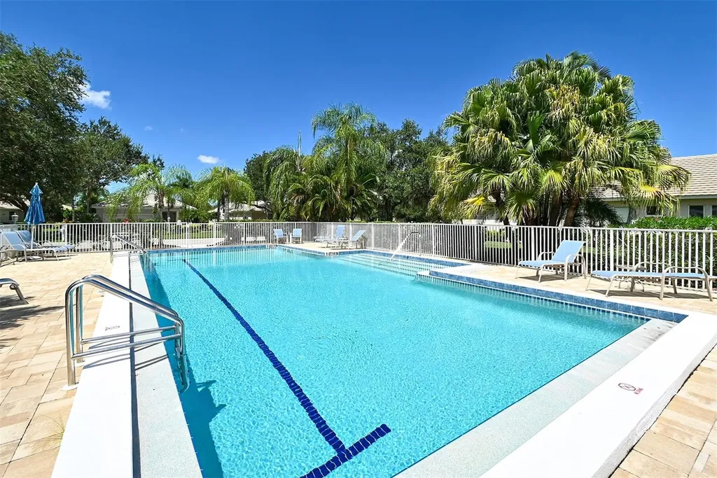 7131 Kensington Court University Park FL 34201