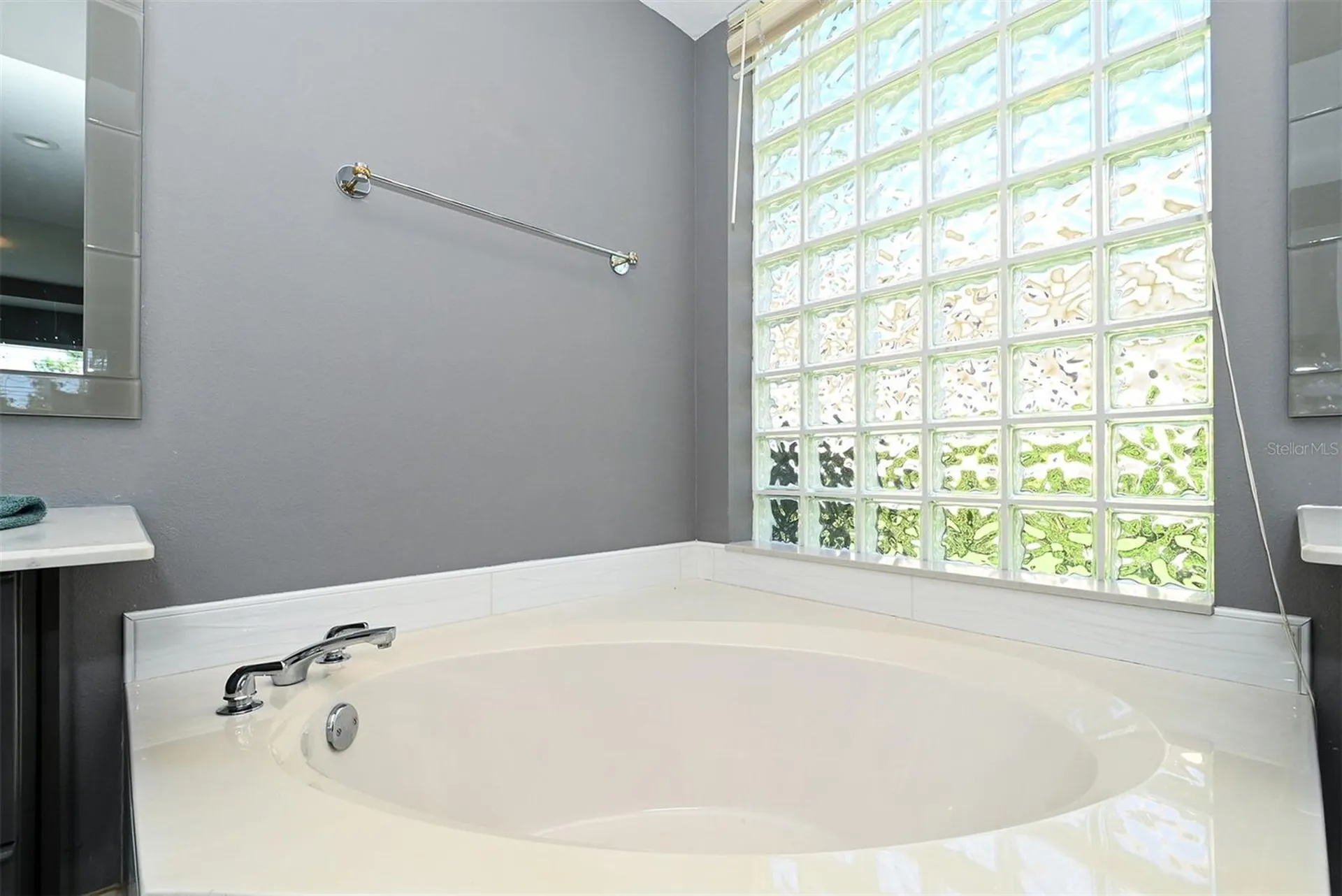 7131 Kensington Court University Park FL 34201