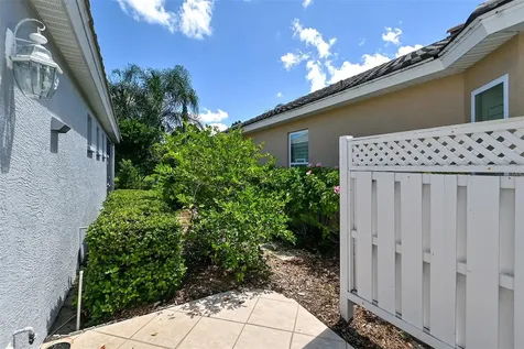 7131 Kensington Court University Park FL 34201