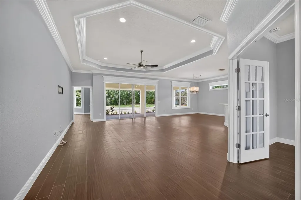 10216 Julia Isles Avenue Oxford FL 34484